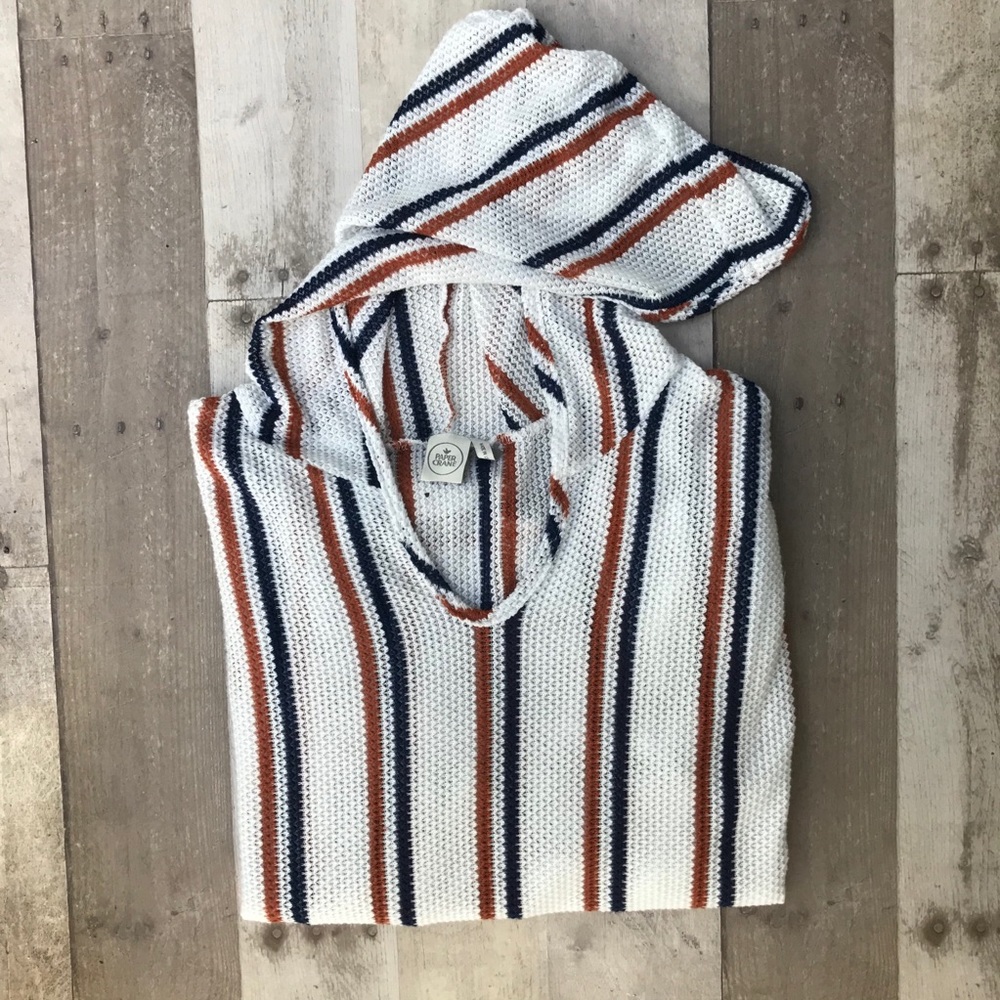 Paper Crane V-Neck Lightweight Sporty Hoodie